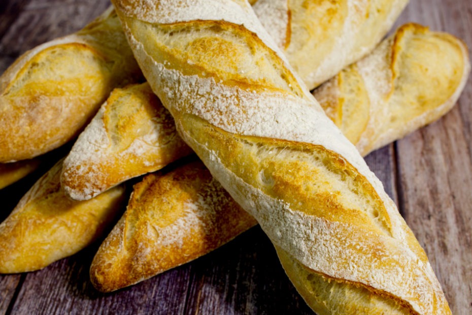 Französisches Baguette mit Sauerteig - einfach zuhause backen - el gusto