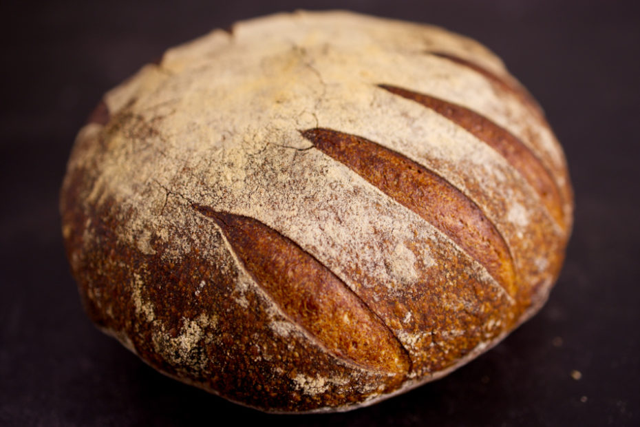 Kräftiges Landbrot mit Waldstaudenroggen - el gusto